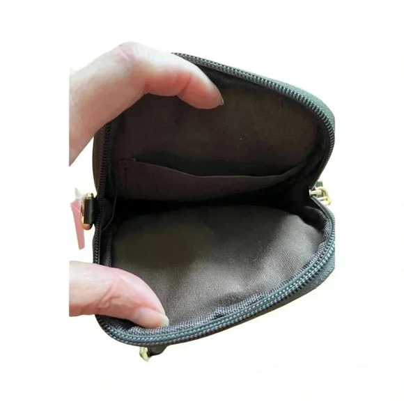 Mini puffer crossbody, zip closure, adjustable strap,  NWT free shipping - Picture 3 of 4